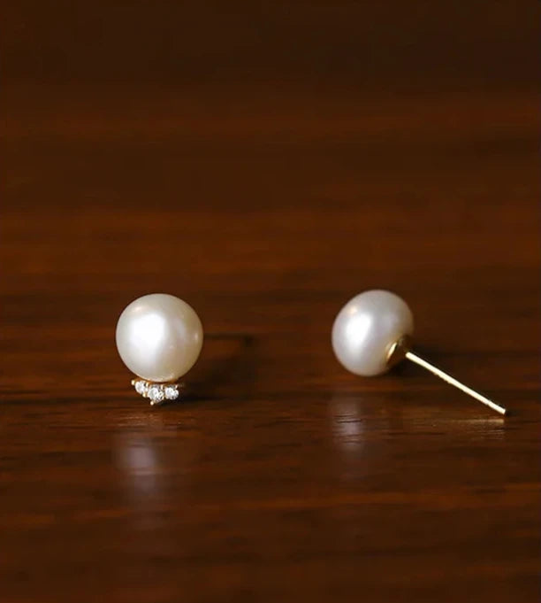 Aurora Pearl Studs